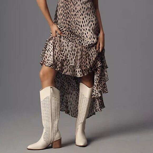 NEW KELSI DAGGER Echo Crochet High Shaft Boots in shell for women 825 8j4 - Picture 2 of 16